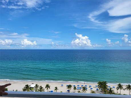 BEST PRICE IN THE BUILDING!! Line 14 is the Best and unique line - Beach Condo for sale in Hallandale Beach, Florida on Beachhouse.com