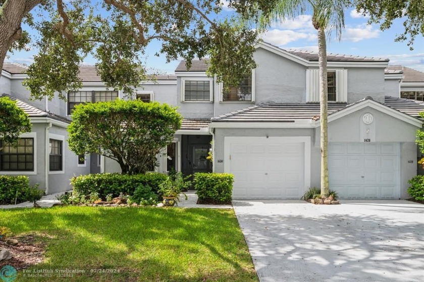 Welcome home to this beautifully updated townhome in Tamarac! - Beach Townhome/Townhouse for sale in Tamarac, Florida on Beachhouse.com