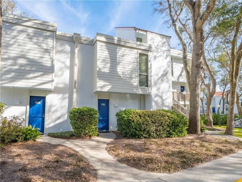 Beautiful Villa on Jekyll Island is pristine inside and out! - Beach Condo for sale in Jekyll Island, Georgia on Beachhouse.com