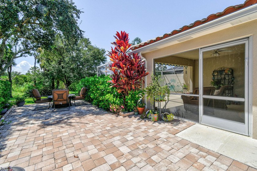 Gorgeous Sunsets, NEW Paver Patio! New Roof 2023! Look no - Beach Home for sale in Hobe Sound, Florida on Beachhouse.com