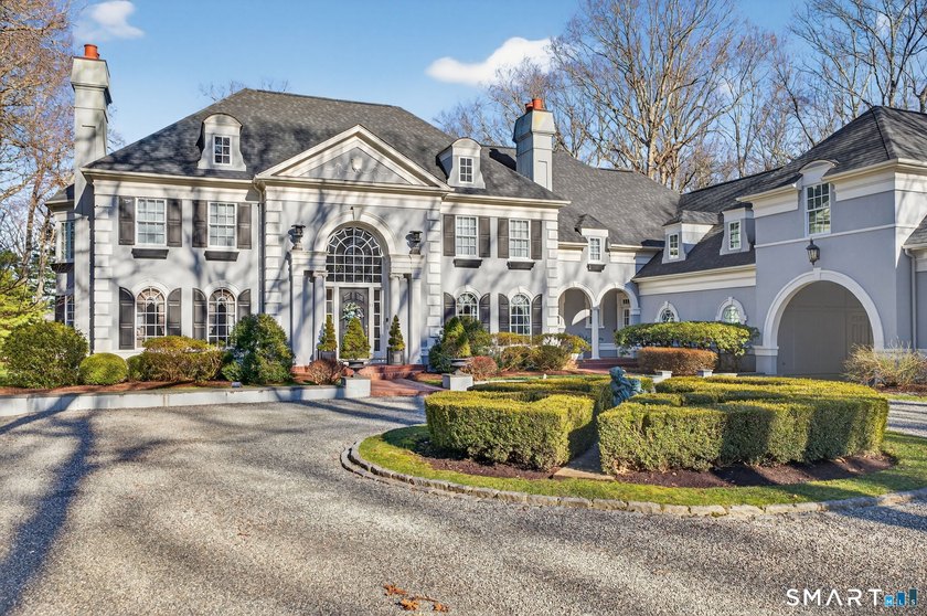 Riverside Elegance Meets Neoclassical Grandeur: Experience the - Beach Home for sale in Old Saybrook, Connecticut on Beachhouse.com