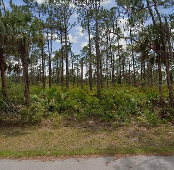 Prime Buildable Lot in a Thriving Location! This exceptional - Beach Lot for sale in Port Charlotte, Florida on Beachhouse.com