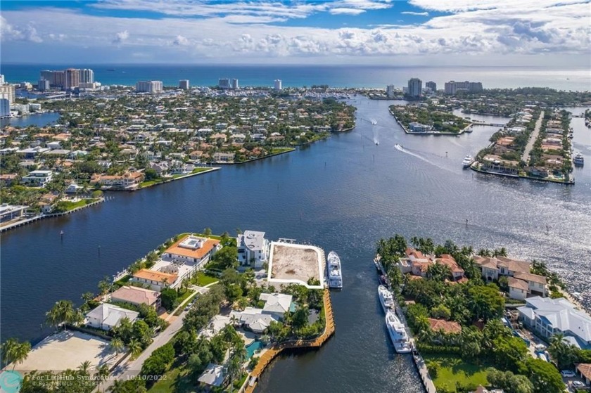 RARELY AVAILABLE POINT LOT READY FOR BUILDING YOUR DREAM - Beach Lot for sale in Fort Lauderdale, Florida on Beachhouse.com