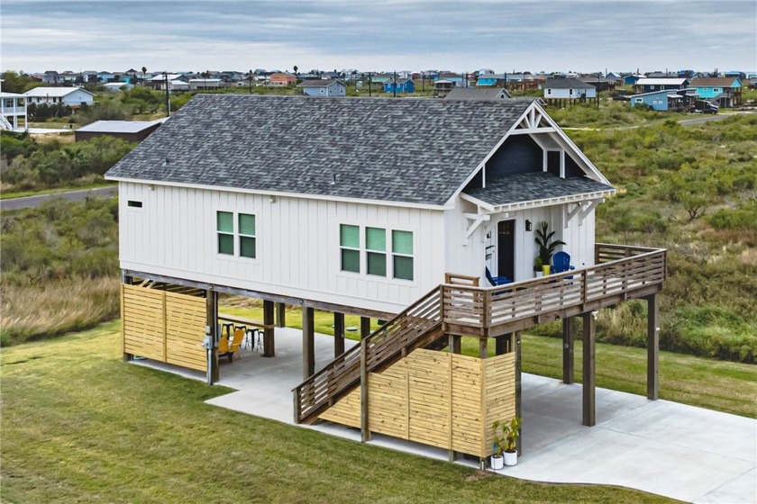 Coastal Retreat in Rockport, TX Turnkey and fully furnished - Beach Home for sale in Rockport, Texas on Beachhouse.com