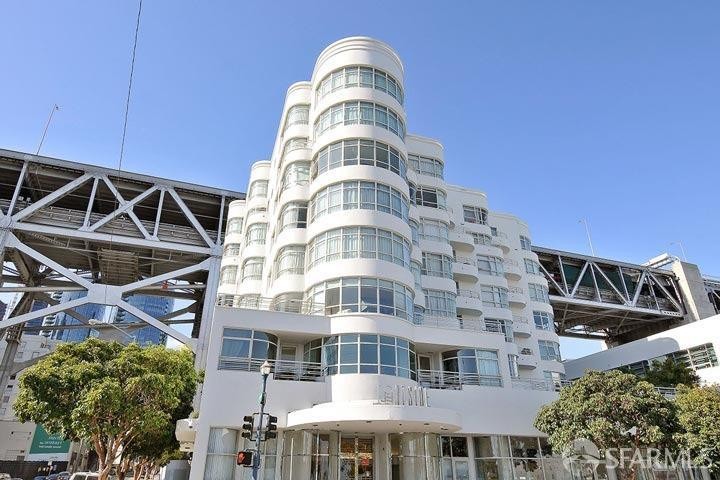 38 Bryant Street, Unit 804, is a modern urban retreat, located - Beach Condo for sale in San Francisco, California on Beachhouse.com