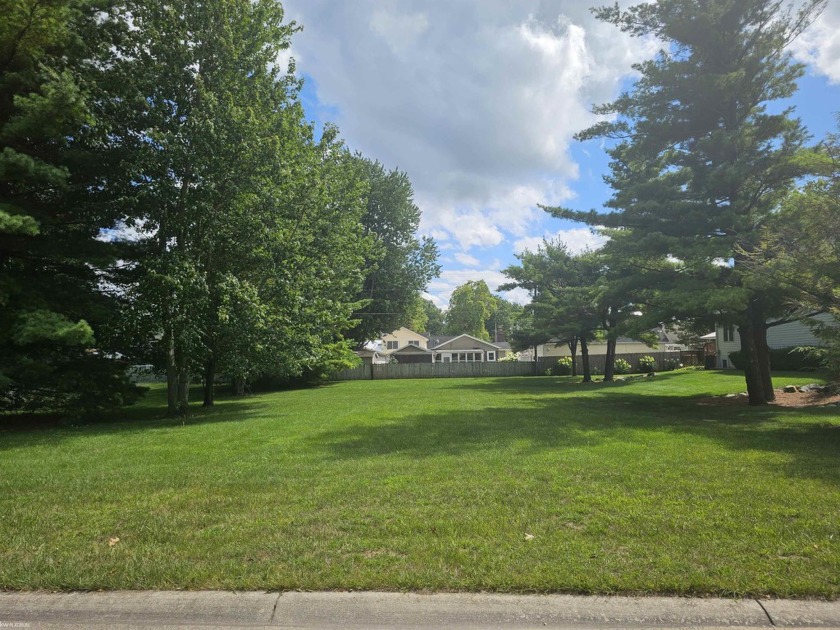 This fantastic building lot is located in a prestigious site - Beach Lot for sale in Fort Gratiot, Michigan on Beachhouse.com