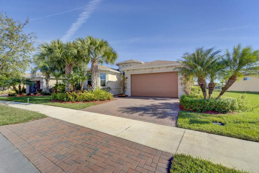 Price Improvement!LakePark is part of the vibrant master planned - Beach Home for sale in Port Saint Lucie, Florida on Beachhouse.com