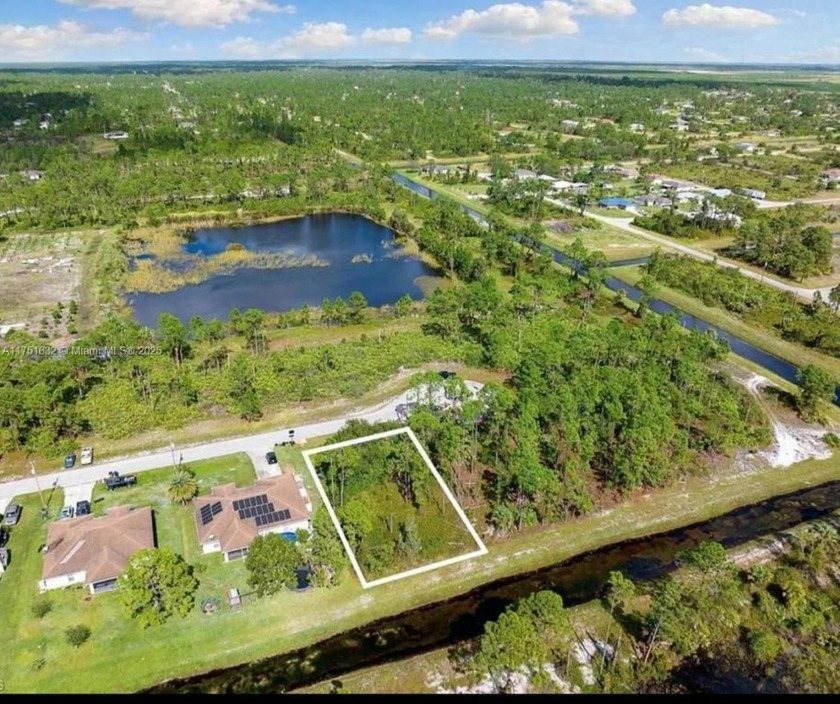 CANAL-FRONT. Canal in the back. Situated on a cul-de-sac! New - Beach Lot for sale in Lehigh Acres, Florida on Beachhouse.com