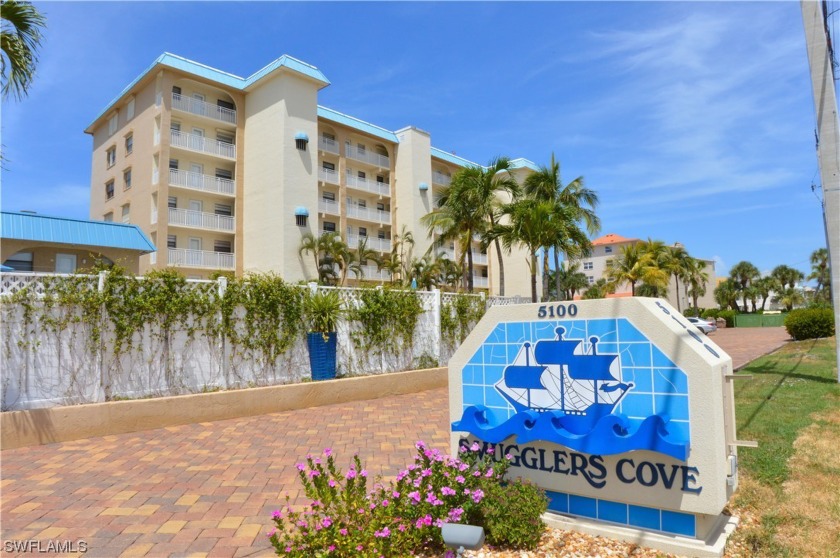Situated directly on the Gulf of Mexico on Fort Myers Beach - Beach Condo for sale in Fort Myers Beach, Florida on Beachhouse.com