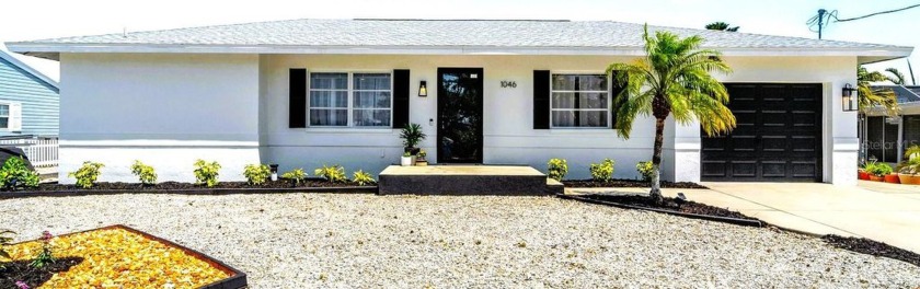 Price Reduced! Florida Waterfront Paradise - X Flood Zone, No - Beach Home for sale in Englewood, Florida on Beachhouse.com