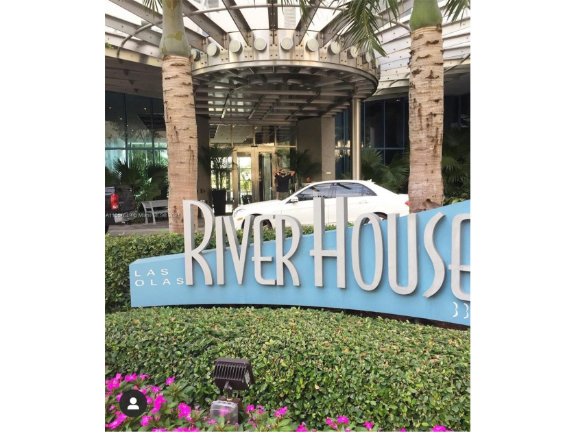 AMAZINGLY FURNISHED - STUNNING HIGH FLOOR, 2/2.5 LEXINGTON - Beach Condo for sale in Fort Lauderdale, Florida on Beachhouse.com