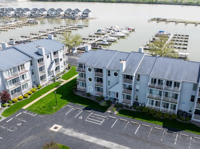 Lakefront Condo with Breathtaking Views & Dock Access  Resort - Beach Condo for sale in Port Clinton, Ohio on Beachhouse.com