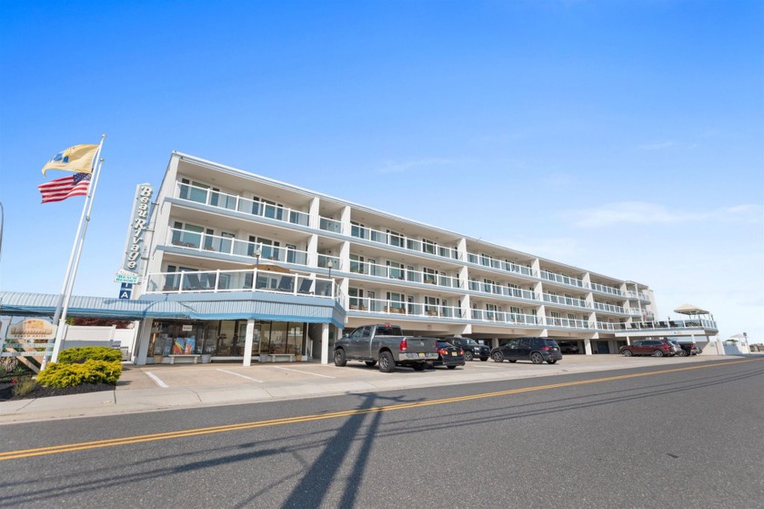 Best location in the building! Located on the desirable southern - Beach Condo for sale in Wildwood Crest, New Jersey on Beachhouse.com