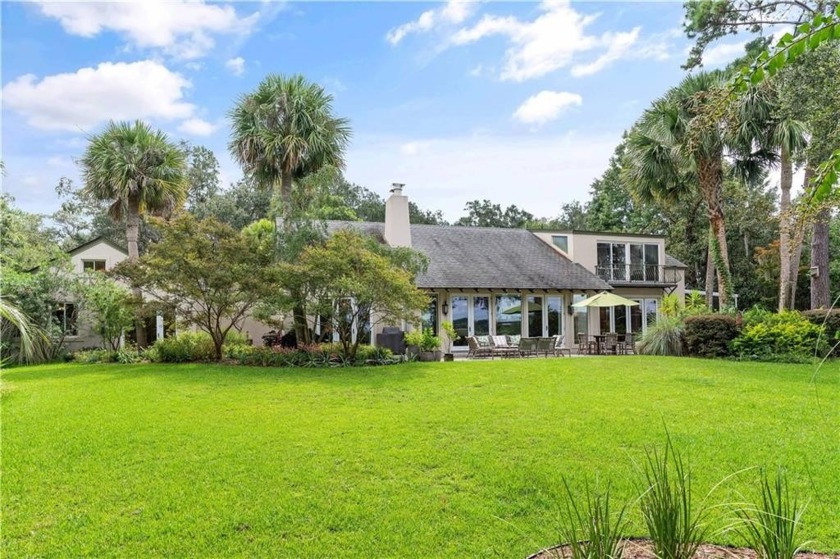 Positioned at the end of a quiet cul-de-sac on Dunbarton Drive - Beach Home for sale in Saint Simons, Georgia on Beachhouse.com
