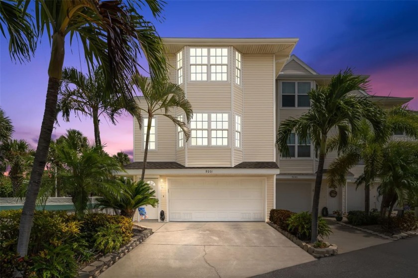 Captiva Cay Townhome with Deeded Boat Slip. This three bedroom - Beach Townhome/Townhouse for sale in ST Pete Beach, Florida on Beachhouse.com