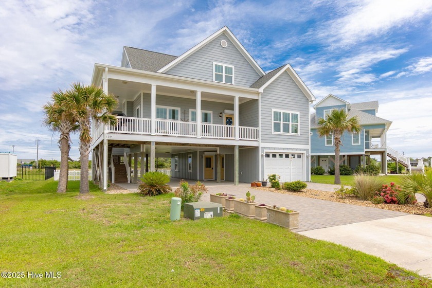 Beautiful Water View Home for Sale - Harkers Island, NC - Beach Home for sale in Harkers Island, North Carolina on Beachhouse.com