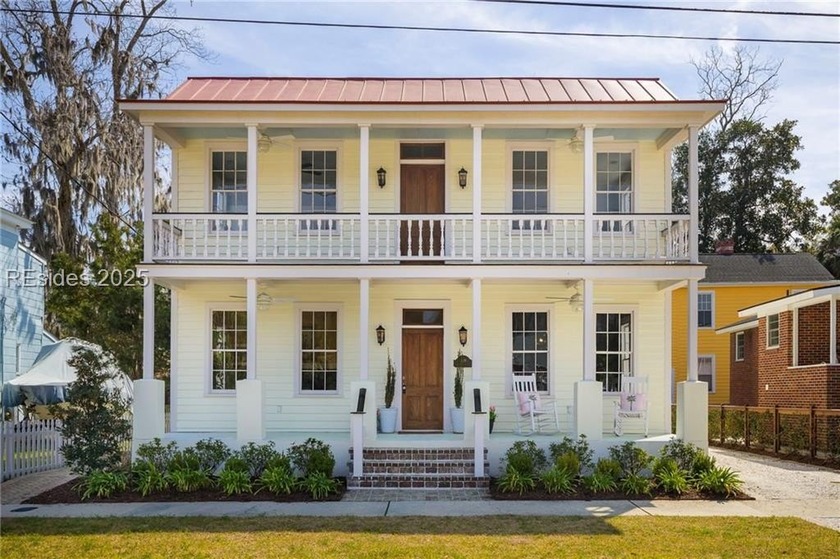 Completely restored and located across from a national park - Beach Home for sale in Beaufort, South Carolina on Beachhouse.com