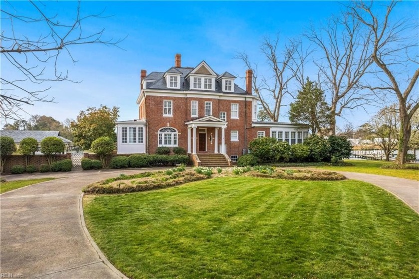 ONE-OF-A-KIND FAMILY COMPOUND, TAX SHELTER FOR BOATS--NO - Beach Home for sale in Hampton, Virginia on Beachhouse.com