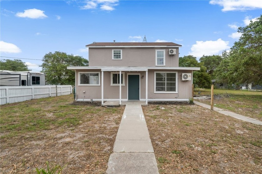 This fully renovated duplex in Aransas Pass, TX, has been - Beach Townhome/Townhouse for sale in Aransas Pass, Texas on Beachhouse.com