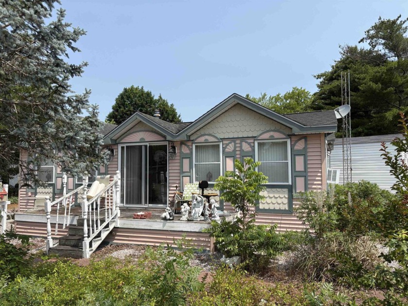 Discover your perfect summer escape with this inviting 3-bedroom - Beach Home for sale in Cape May Court House, New Jersey on Beachhouse.com