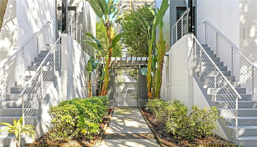 Live your best life at Charles Court, perfectly situated in the - Beach Townhome/Townhouse for sale in St. Petersburg, Florida on Beachhouse.com