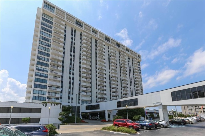 This is a rare 3 BR, 3 BA oceanfront condo with a spectacular - Beach Home for sale in Virginia Beach, Virginia on Beachhouse.com