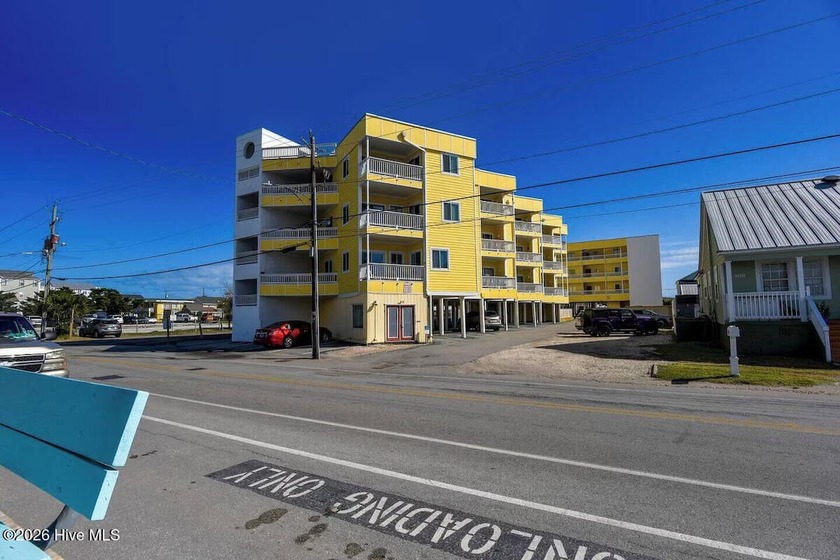 Steps to the Beach, Dining & Nightlife | Fully Furnished | - Beach Condo for sale in Carolina Beach, North Carolina on Beachhouse.com