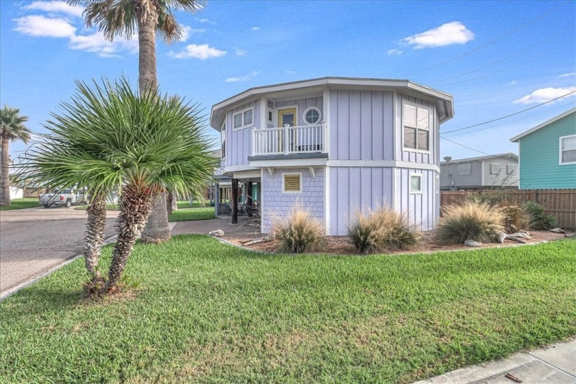 Rare opportunity to own a 2 bed 2 bath home within the historic - Beach Condo for sale in Port Aransas, Texas on Beachhouse.com