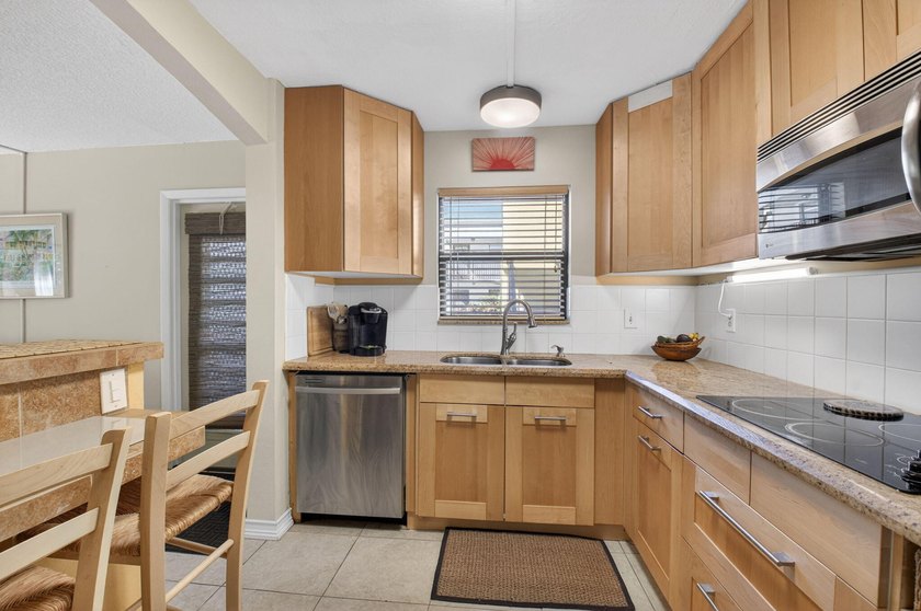 Are you looking to wake up to a beautiful garden oasis yet be - Beach Condo for sale in Delray Beach, Florida on Beachhouse.com