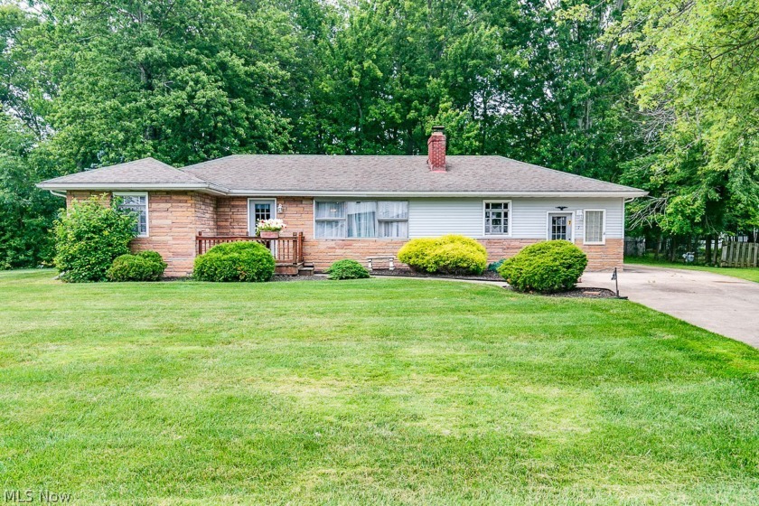 Welcome to this charming 3-bedroom, 2-bath ranch situated on a - Beach Home for sale in Timberlake, Ohio on Beachhouse.com