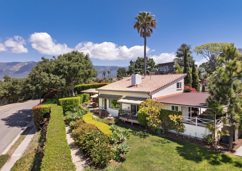 Welcome to 122 Skyline Circle, a beautifully updated coastal - Beach Home for sale in Santa Barbara, California on Beachhouse.com