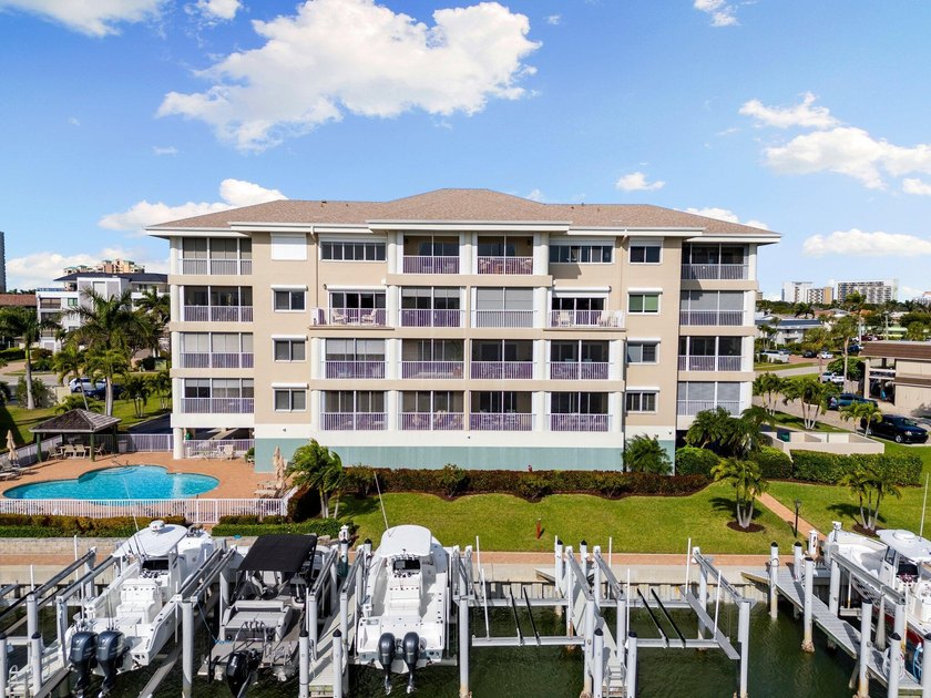 Welcome to your dream condo on the picturesque south end of - Beach Condo for sale in Marco Island, Florida on Beachhouse.com