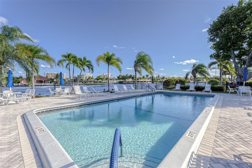 Rarely available ground-floor 2/2 condo in the highly - Beach Condo for sale in Fort Lauderdale, Florida on Beachhouse.com