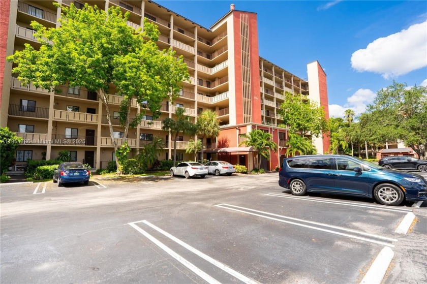 Step into this spacious and beautifully maintained 2-br, 2-ba - Beach Condo for sale in Pompano Beach, Florida on Beachhouse.com