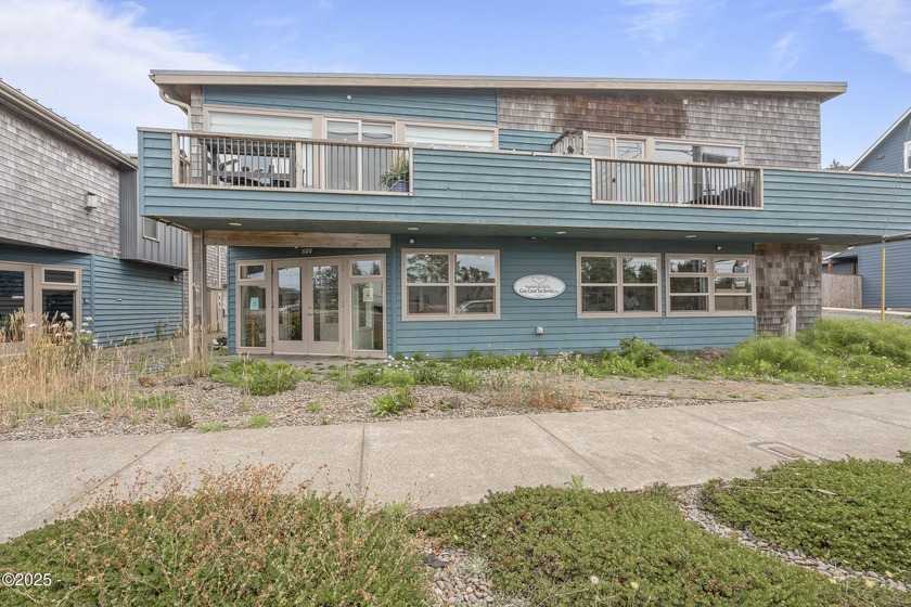 Updated Ocean View Condominium Unit in popular Depoe Bay! The - Beach Condo for sale in Depoe Bay, Oregon on Beachhouse.com