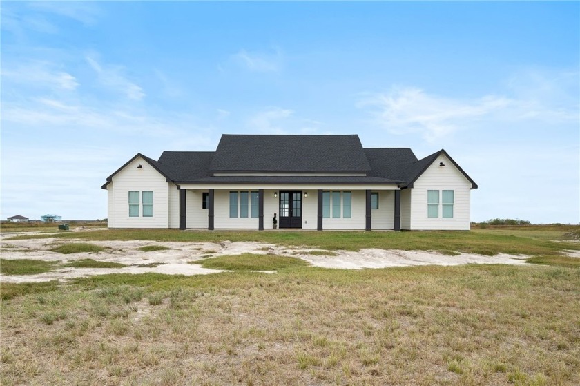 Discover your dream retreat in the Sunset Bay subdivision of - Beach Home for sale in Rockport, Texas on Beachhouse.com