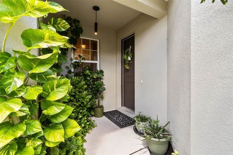 Step into luxury living in this beautiful St. Pete townhome in a - Beach Townhome/Townhouse for sale in St. Petersburg, Florida on Beachhouse.com