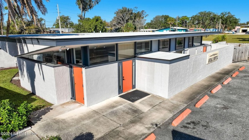 VET CLINIC OR MEDICAL OFFICE FOR SALE, EXCELLENT LOCATION IN - Beach Commercial for sale in Jacksonville, Florida on Beachhouse.com