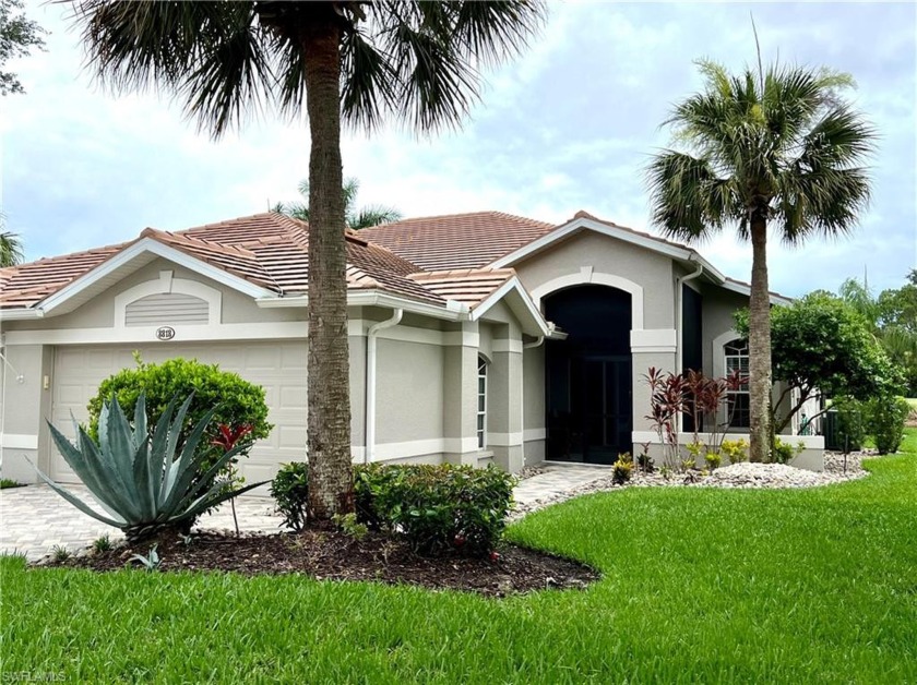 RARE OPPORTUNITY to own a VILLA w/ POOL in Naples Heritage Golf - Beach Townhome/Townhouse for sale in Naples, Florida on Beachhouse.com