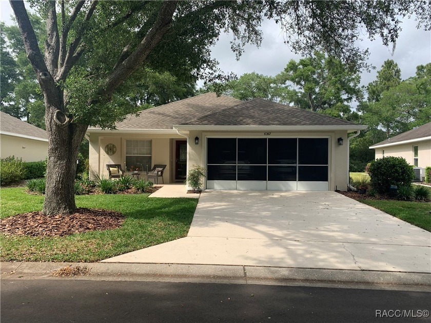 This move-in-ready home is an ideal winter getaway or year-round - Beach Home for sale in Crystal River, Florida on Beachhouse.com