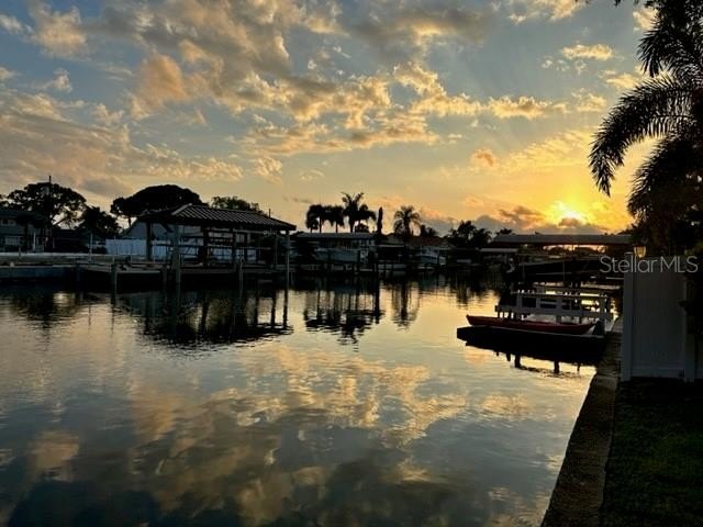 Price Reduced!!! Boater's Paradise! Welcome to the Bay Crest - Beach Home for sale in Tampa, Florida on Beachhouse.com