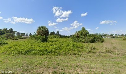 This is an empty lot in a fast growing and upcoming neighborhood - Beach Lot for sale in Lehigh Acres, Florida on Beachhouse.com