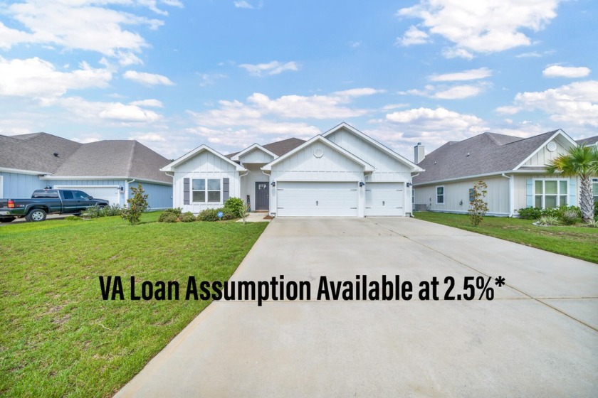 VA LOAN ASSUMPTION AVAILABLE AT 2.5%! This stunning Like-New - Beach Home for sale in Gulf Breeze, Florida on Beachhouse.com