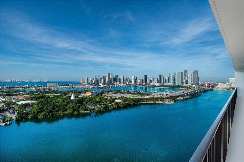 The most spectacular panoramic views of Biscayne Bay, Miami - Beach Condo for sale in Miami Beach, Florida on Beachhouse.com