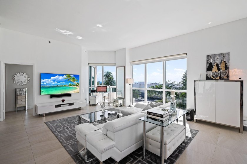 Exceptional southwest corner residence at the iconic Beach Club - Beach Condo for sale in Fort Lauderdale, Florida on Beachhouse.com