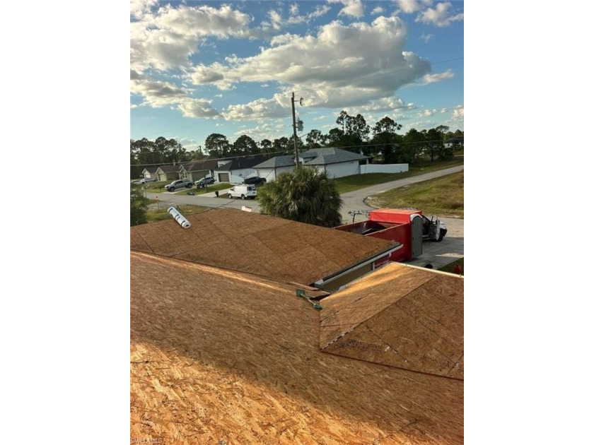 3 bed/ 2 bath Single-story house that needs love TLC. BRAND NEW - Beach Home for sale in Lehigh Acres, Florida on Beachhouse.com