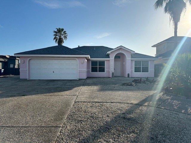 Beautiful 3 bedroom 2 bath 2 car garage 1588 square foot - Beach Home for sale in Corpus Christi, Texas on Beachhouse.com