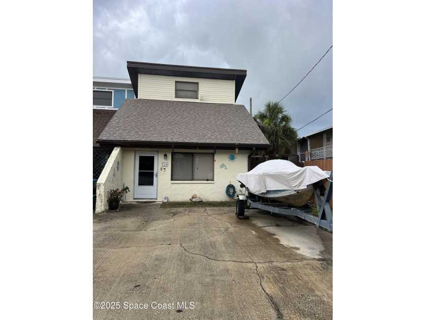 Huge price drop! Just a Short Walk to the Beach! Live the - Beach Townhome/Townhouse for sale in Cape Canaveral, Florida on Beachhouse.com