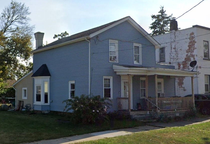 Online Foreclosure Auction with bidding ending on Friday, March - Beach Home for sale in Sandusky, Ohio on Beachhouse.com