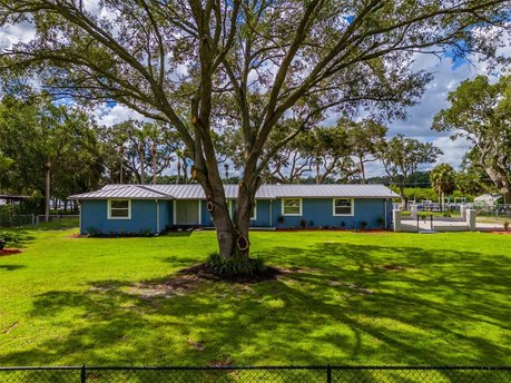 Welcome to your private waterfront paradise! This home is - Beach Home for sale in Riverview, Florida on Beachhouse.com